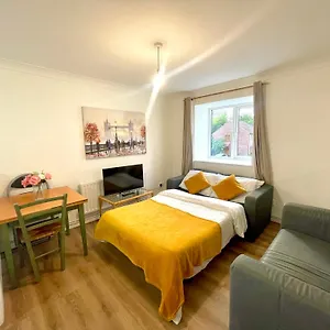  Apartment 2 Bed Flat Privite In Canada Water United Kingdom