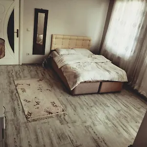 Lodge Orman Is 6 Minutes From The Airport, Arnavutkoy