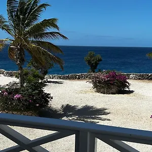  Holiday home Marazul Dive Resort. 3 Bedroom Seafront House. Dive, Snorkel, Enjoy Amazing Sunsets Curacao